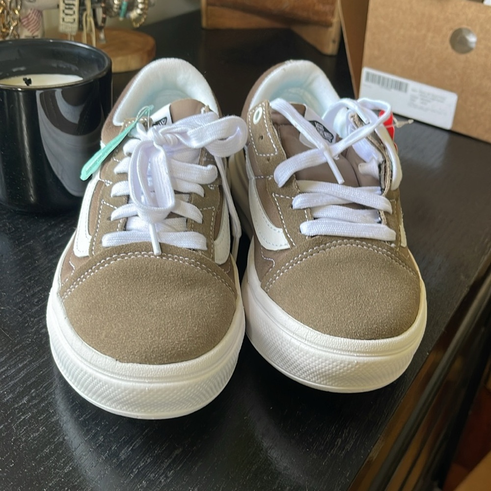 Bran New platform Vans with box. Never worn only tried on.